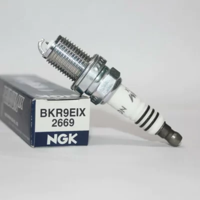 BOUGIES BKR9EIX (4) - NGK