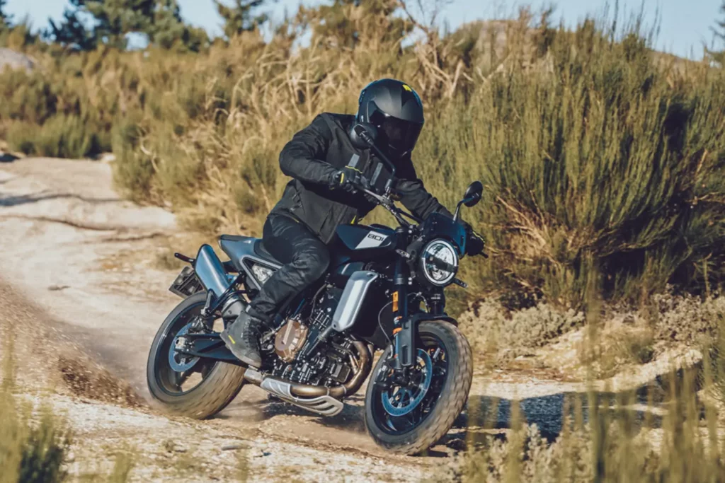 Husqvarna svartpilen 801