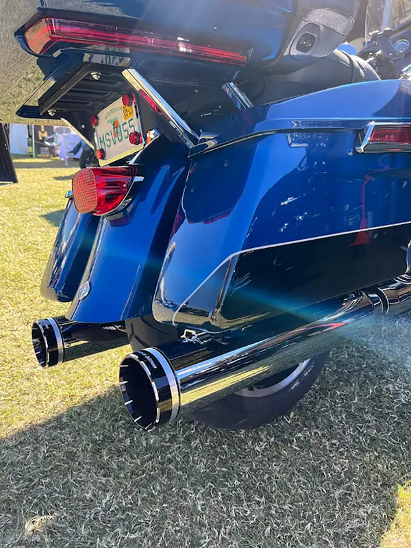 Silencieux Slip-On HP-Plus Tracer - Harley-Davidson Touring 2017+ - Khrome Werks - Chrome Embouts Noirs